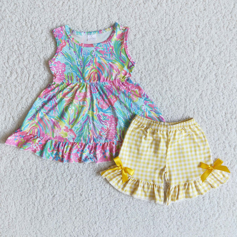 Girl Colorful Print Sleeveless Yellow Plaid Shorts Outfit