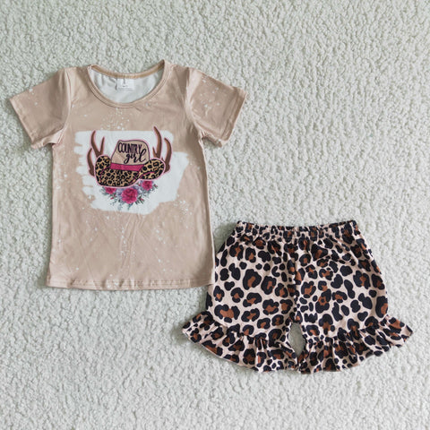 Pale Antler Hat Print Short Sleeve Ruffled Lace Leopard Shorts Outfit